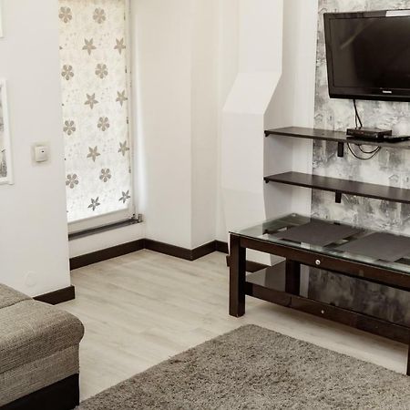 Transitional Havryky Apartment Lviv Ngoại thất bức ảnh